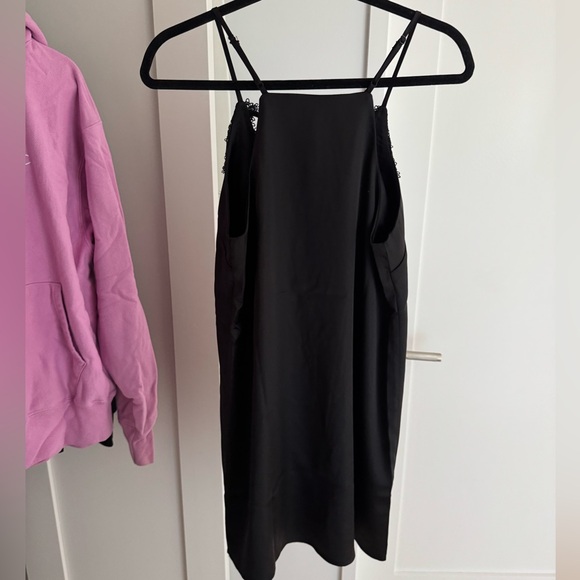 Too short on me but adorable dress never worn by me. - Picture 4 of 4